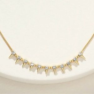 BRAND NEW Stella & Dot Delicate Renegade Necklace Gold with Box